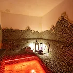 ホテル ブカネーヴェ 4*