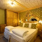 Bucaneve Hotel 4*