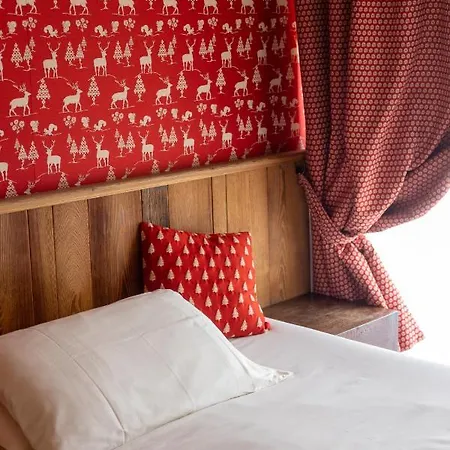 Hotel Bucaneve