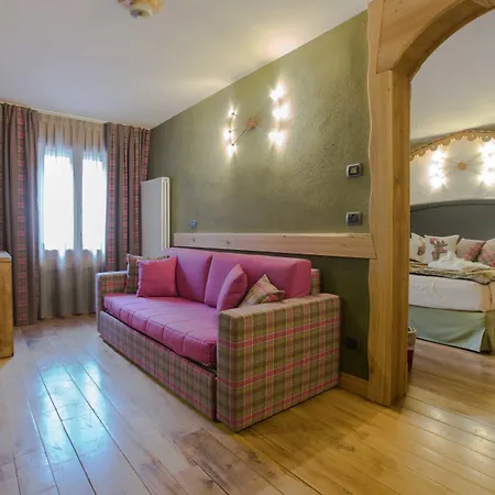 Hotel Bucaneve 4*
