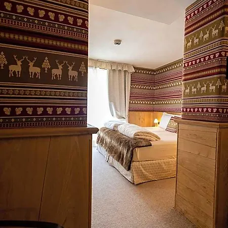 Hotel Bucaneve