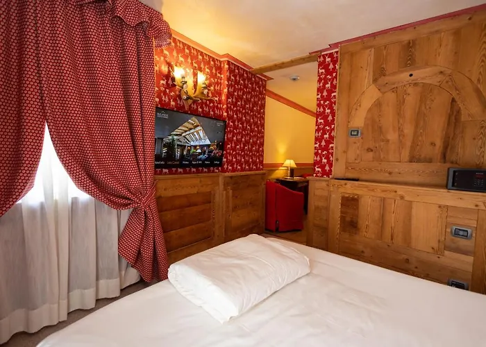 Bucaneve מלון 4*